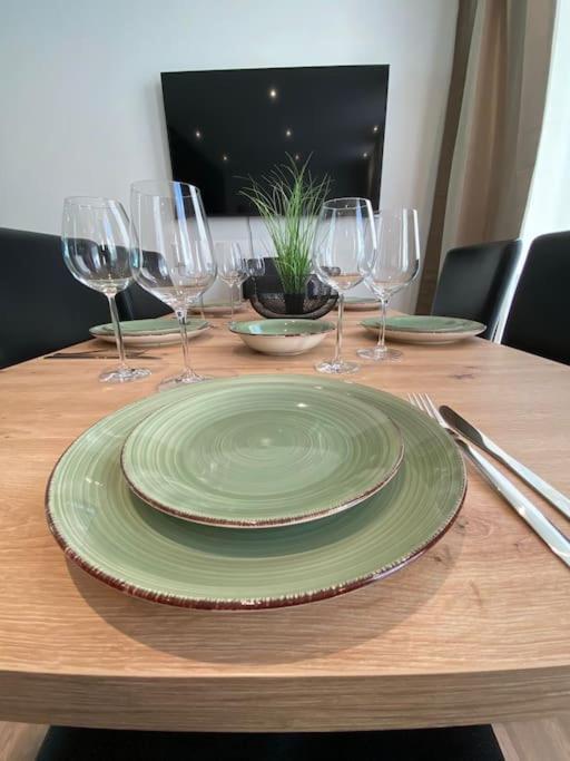 Appartement Atelierhaus Zentrum,ruhig,100 Meter Vom Rathausplatz *